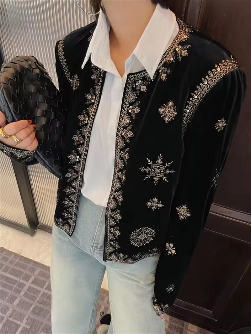 Giacca nera ricamata alla moda - Crew Clothing Summer Jacket recensione e prezzo